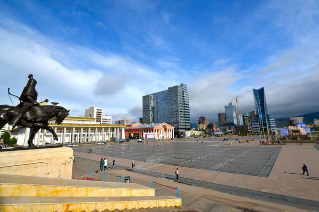 Sükhbaatar Square